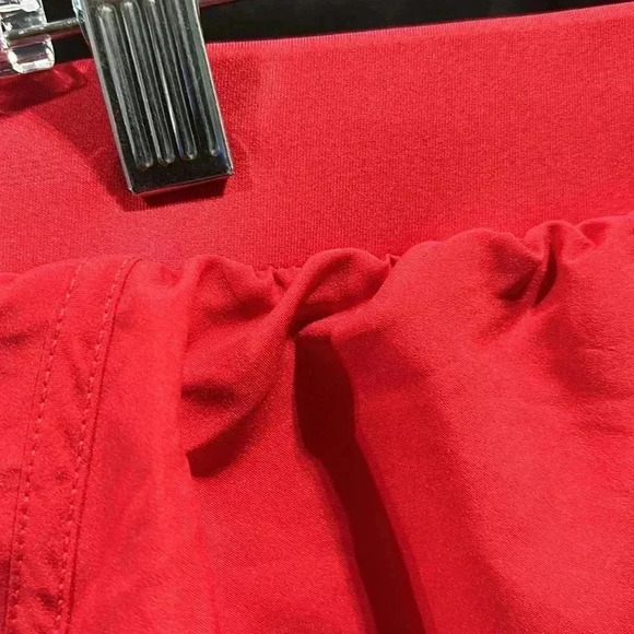 Under Armour Fly By 2.0 loose fit,panty lined,elastic drawstring,mesh panel - Picture 2 of 10